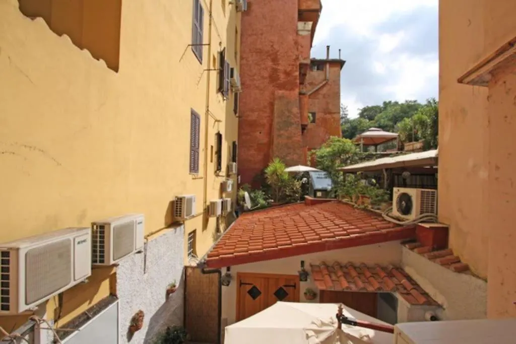Suite Boschetto Holidays Rome Italy